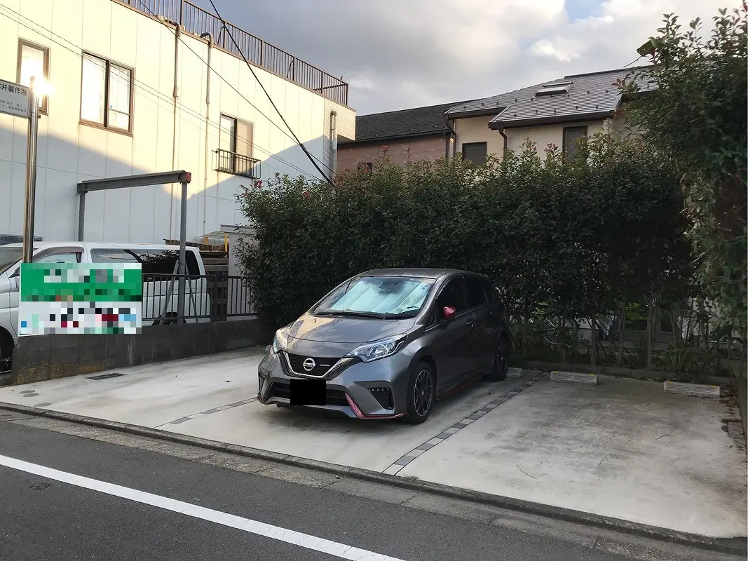 足立区鹿浜２丁目　月極駐車場